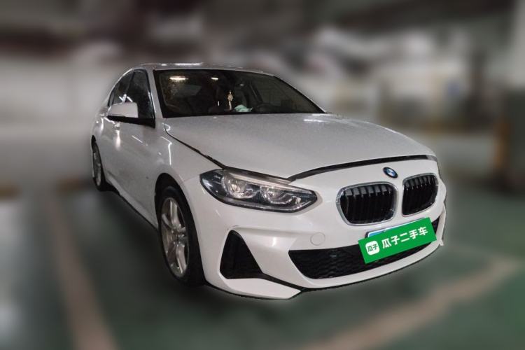 Used BMW 1 Series 2020 120i M Sport Package Front Right 45 Deg