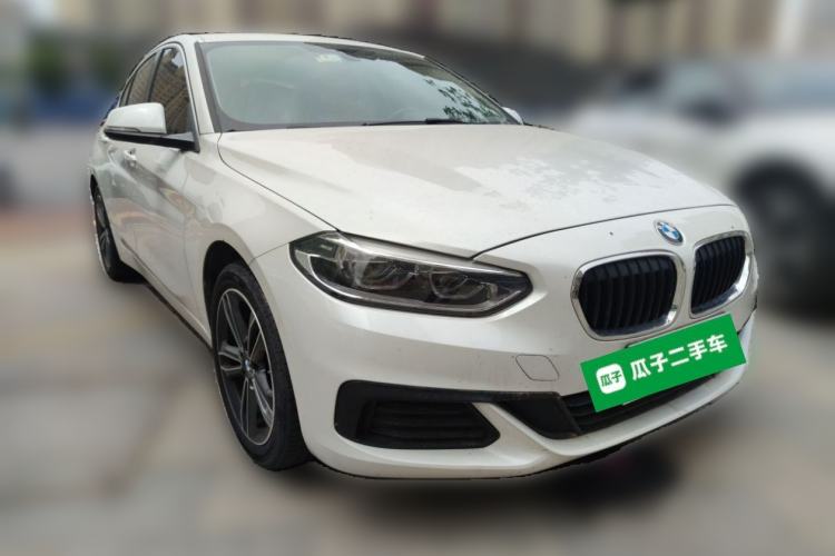 Used BMW 1 Series 2020 120i Fashion Model Front Right 45 Deg