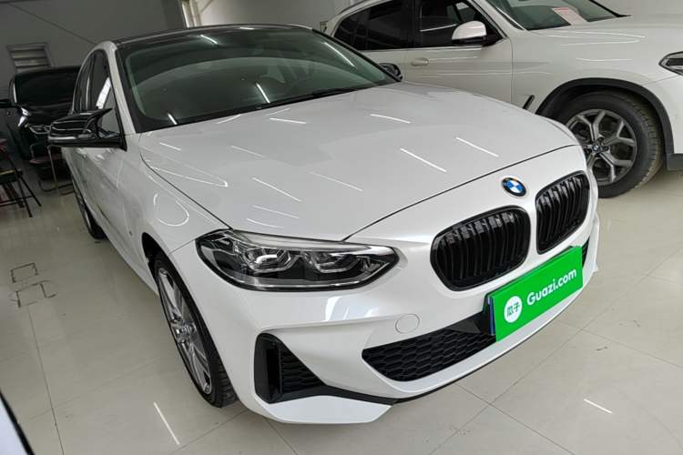 Used BMW 1 Series 2020 125i Leading Model M Sport Package Front Right 45 Deg