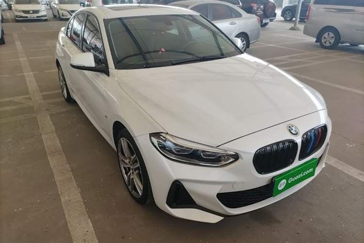 Used BMW 1 Series 2020 125i Leading Model M Sport Package Front Right 45 Deg