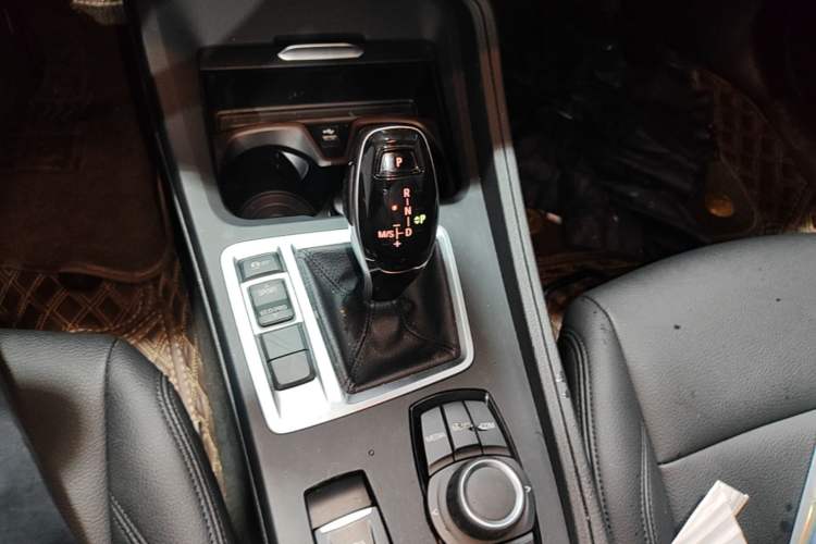 Used BMW 1 Series 2020 120i Fashion Model Gear Lever