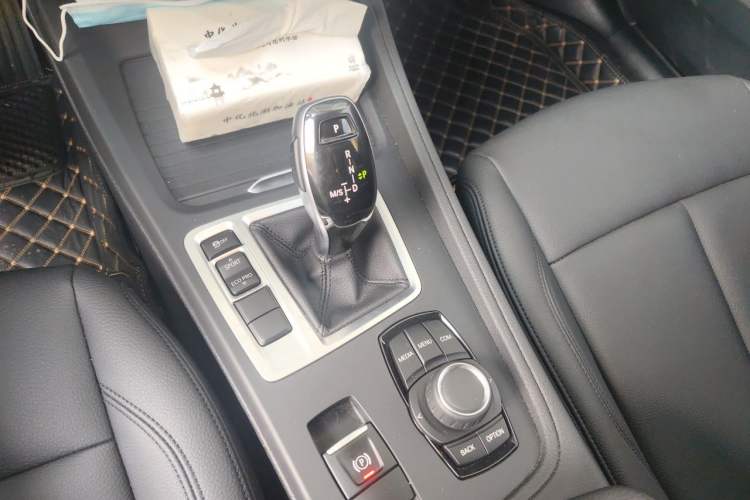 Used BMW 1 Series 2020 120i Fashion Model Gear Lever