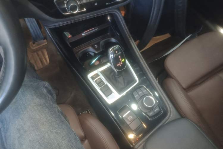 Used BMW 1 Series 2020 125i Leading Model M Sport Package Gear Lever