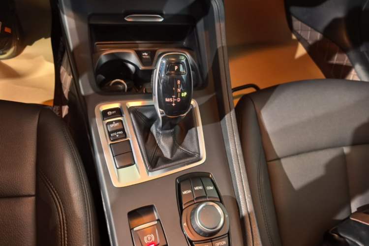 Used BMW 1 Series 2020 120i Fashion Model Gear Lever