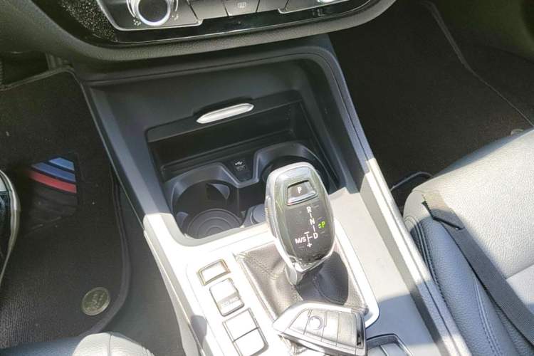 Used BMW 1 Series 2020 120i Fashion Model Gear Lever