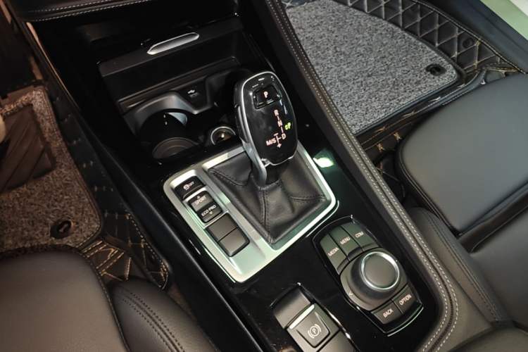 Used BMW 1 Series 2020 125i Leading Model M Sport Package Gear Lever