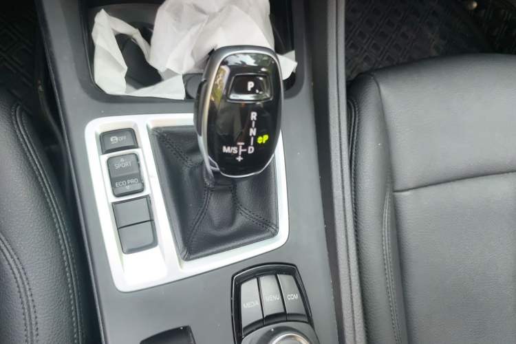 Used BMW 1 Series 2020 120i Fashion Model Gear Lever