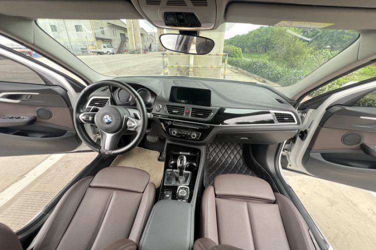 Used BMW 1 Series 2020 125i Leading Model M Sport Package Interior 1