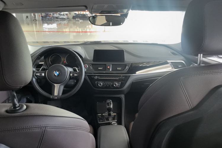 Used BMW 1 Series 2020 125i Leading Model M Sport Package Interior 1