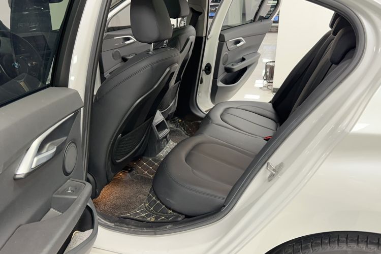 Used BMW 1 Series 2020 125i Leading Model M Sport Package Interior 1