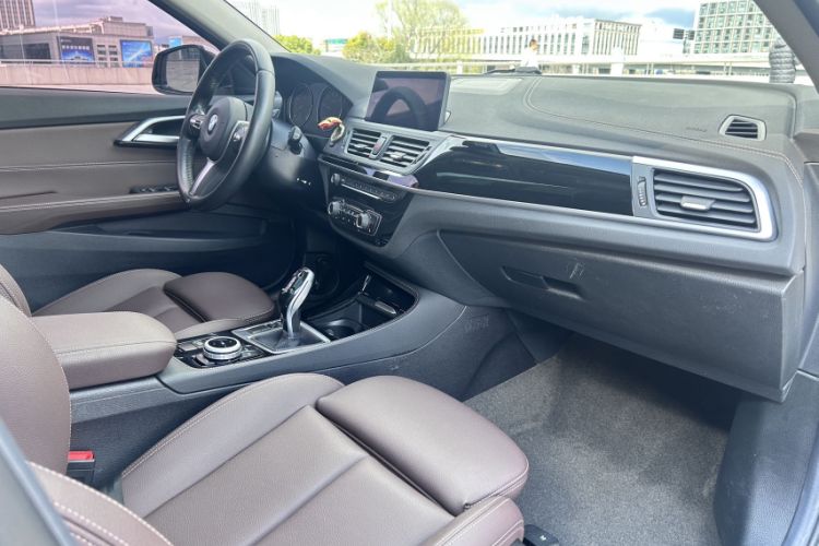 Used BMW 1 Series 2020 120i M Sport Package Interior 10