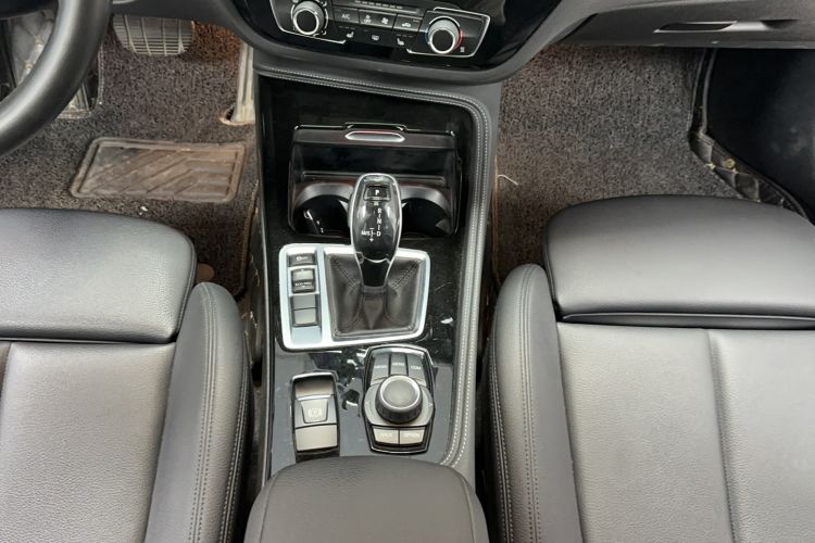 Used BMW 1 Series 2020 125i Leading Model M Sport Package Interior 10