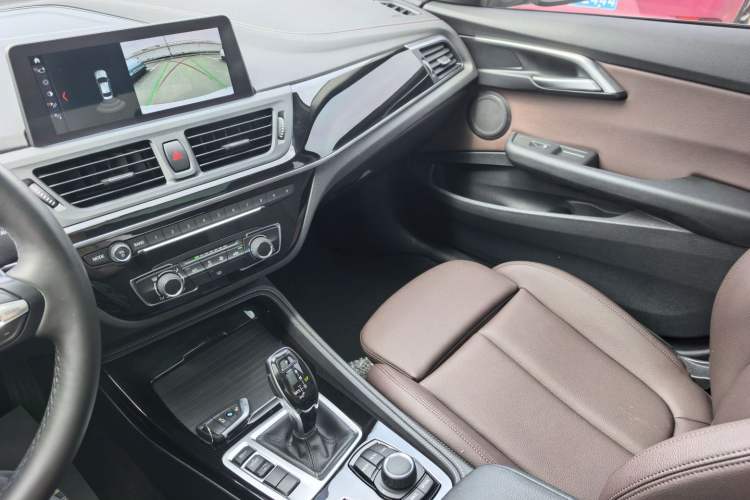 Used BMW 1 Series 2020 125i Leading Model M Sport Package Interior 2