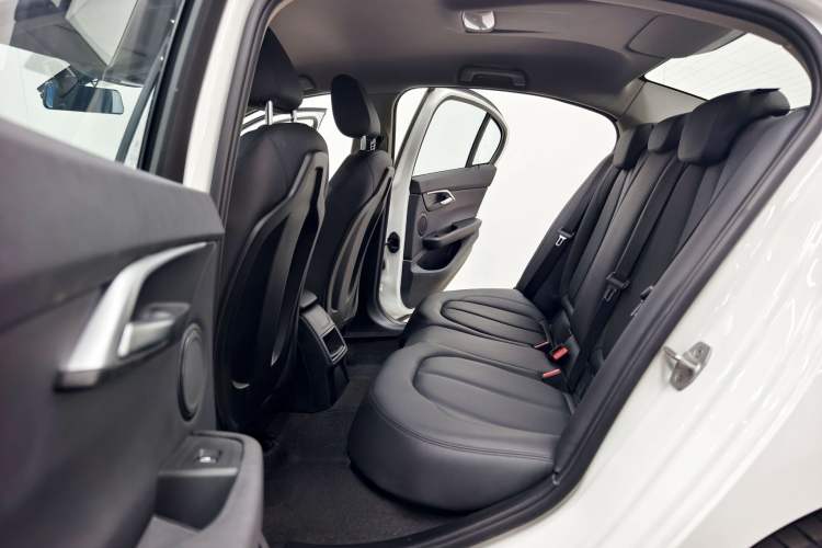 Used BMW 1 Series 2020 120i Fashion Model Interior 2