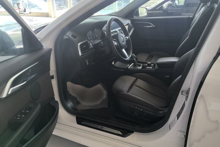 Used BMW 1 Series 2020 125i Leading Model M Sport Package Interior 2
