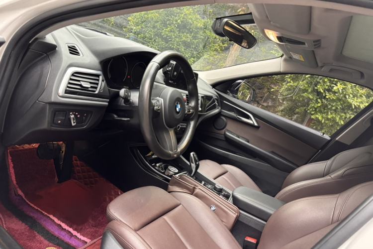 Used BMW 1 Series 2020 125i Leading Model M Sport Package Interior 3