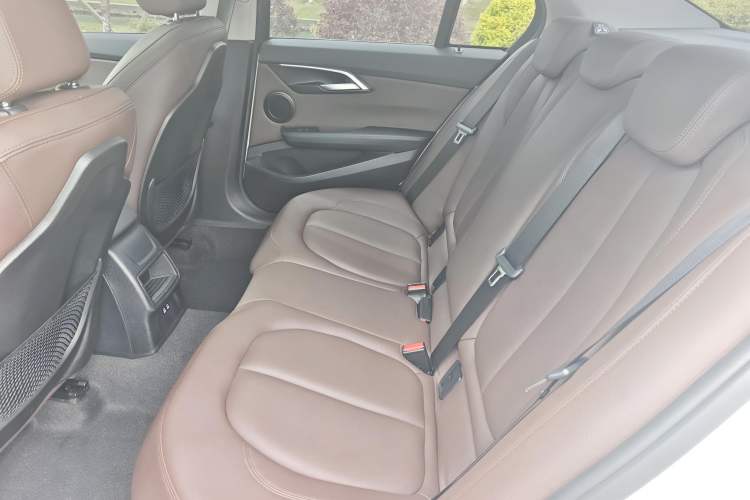 Used BMW 1 Series 2020 125i Leading Model M Sport Package Interior 3