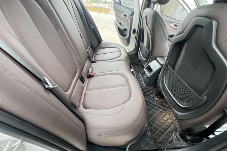 Used BMW 1 Series 2020 125i Leading Model M Sport Package Interior 3