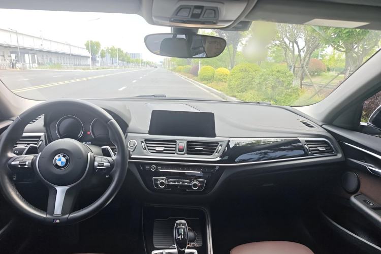 Used BMW 1 Series 2020 125i Leading Model M Sport Package Interior 4