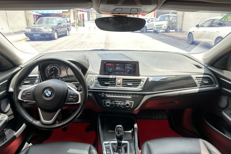 Used BMW 1 Series 2020 120i Fashion Model Interior 6