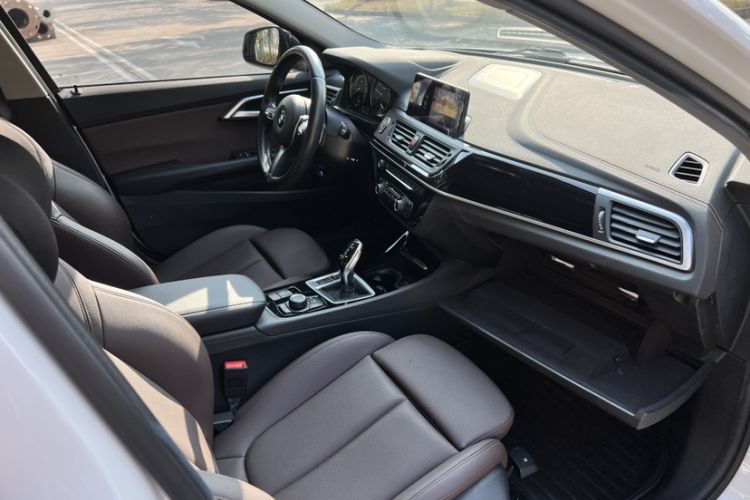 Used BMW 1 Series 2020 125i Leading Model M Sport Package Interior 8
