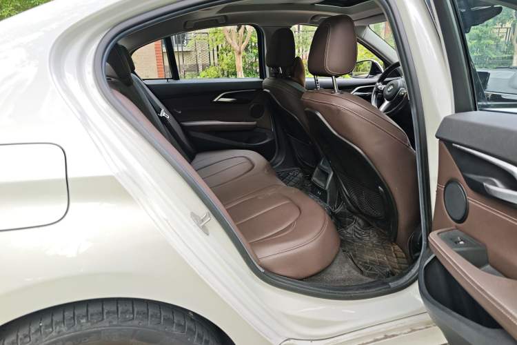 Used BMW 1 Series 2020 120i M Sport Package Interior 8