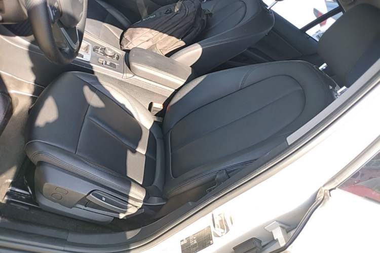 Used BMW 1 Series 2020 120i Fashion Model Left Front Seat
