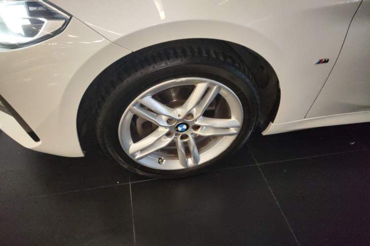 Used BMW 1 Series 2020 120i M Sport Package Left Front Wheel Hub