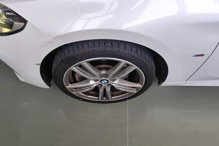 Used BMW 1 Series 2020 125i Leading Model M Sport Package Left Front Wheel Hub