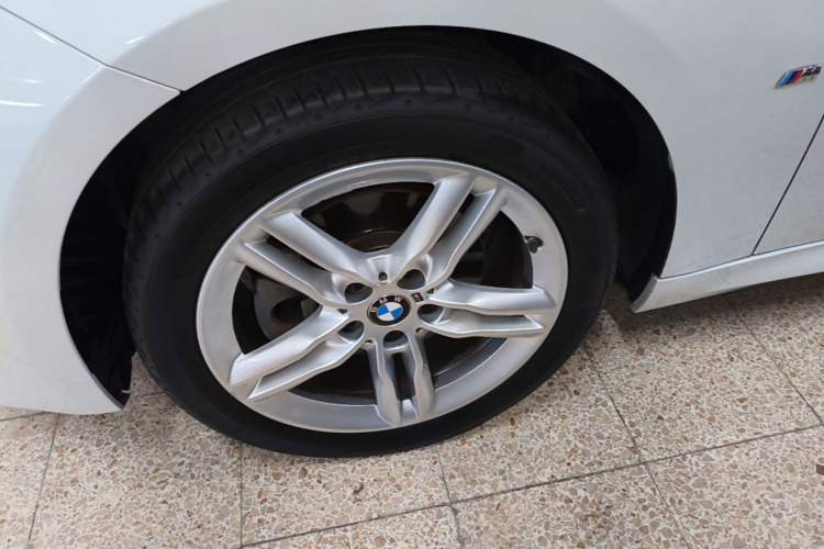 Used BMW 1 Series 2020 120i M Sport Package Left Front Wheel Hub