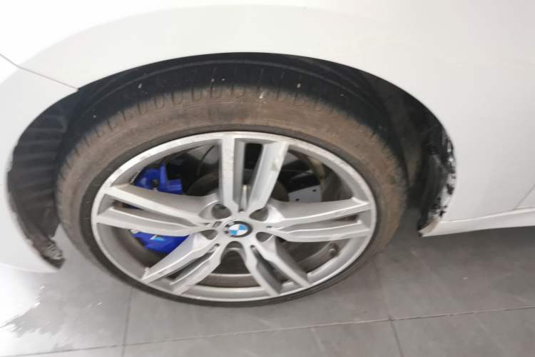 Used BMW 1 Series 2020 125i Leading Model M Sport Package Left Front Wheel Hub