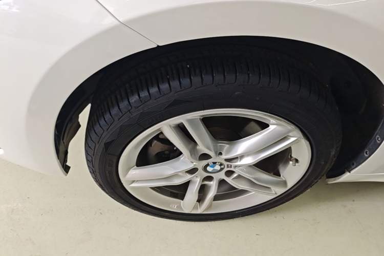 Used BMW 1 Series 2020 120i M Sport Package Left Front Wheel Hub