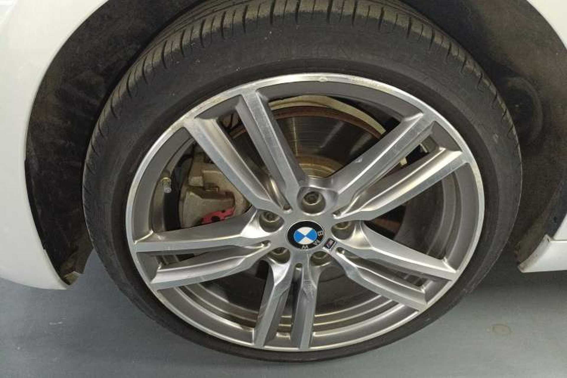 Used BMW 1 Series 2020 125i Leading Model M Sport Package Left Front Wheel Hub