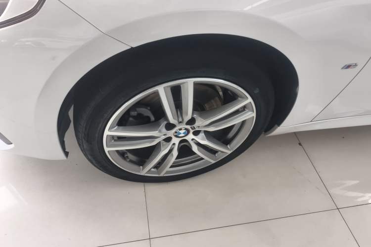 Used BMW 1 Series 2020 125i Leading Model M Sport Package Left Front Wheel Hub
