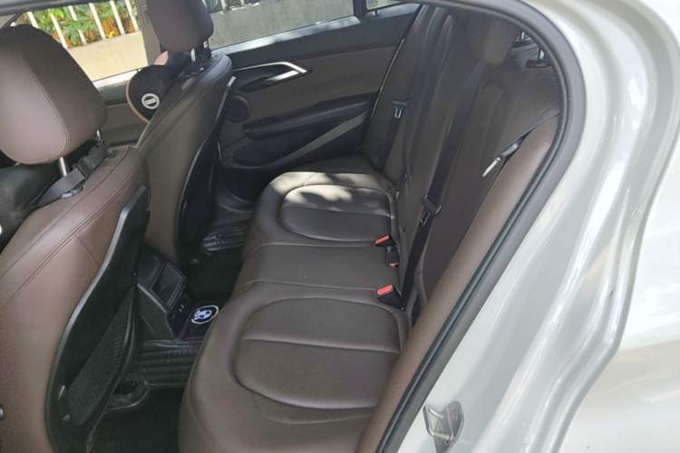 Used BMW 1 Series 2020 125i Leading Model M Sport Package Left Rear Seat