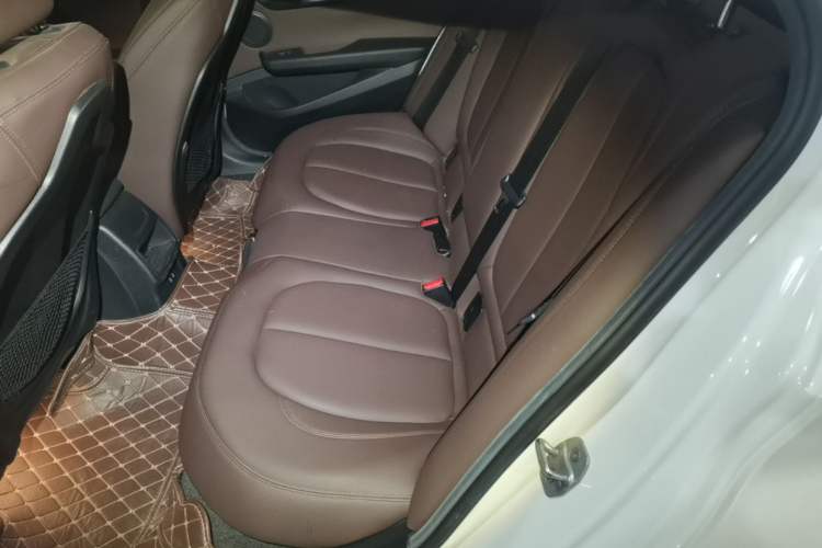 Used BMW 1 Series 2020 125i Leading Model M Sport Package Left Rear Seat