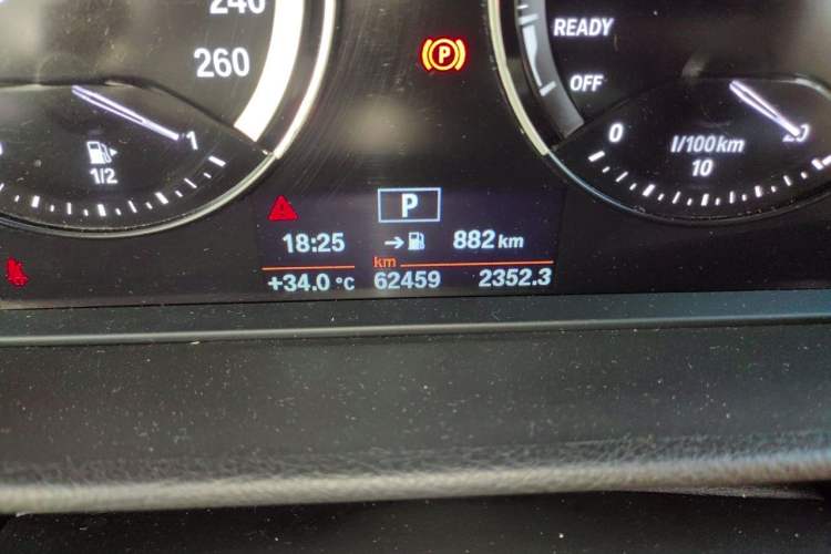 Used BMW 1 Series 2020 120i M Sport Package Odometer Close Up