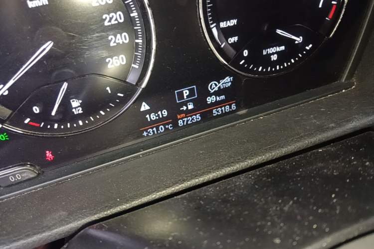 Used BMW 1 Series 2020 120i M Sport Package Odometer Close Up