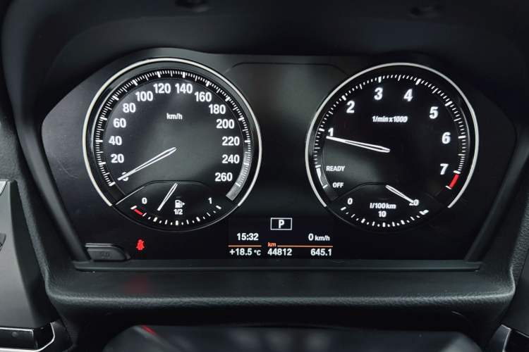 Used BMW 1 Series 2020 120i Fashion Model Odometer Close Up