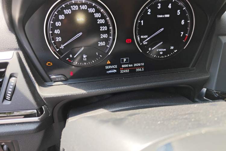 Used BMW 1 Series 2020 120i Fashion Model Odometer Close Up
