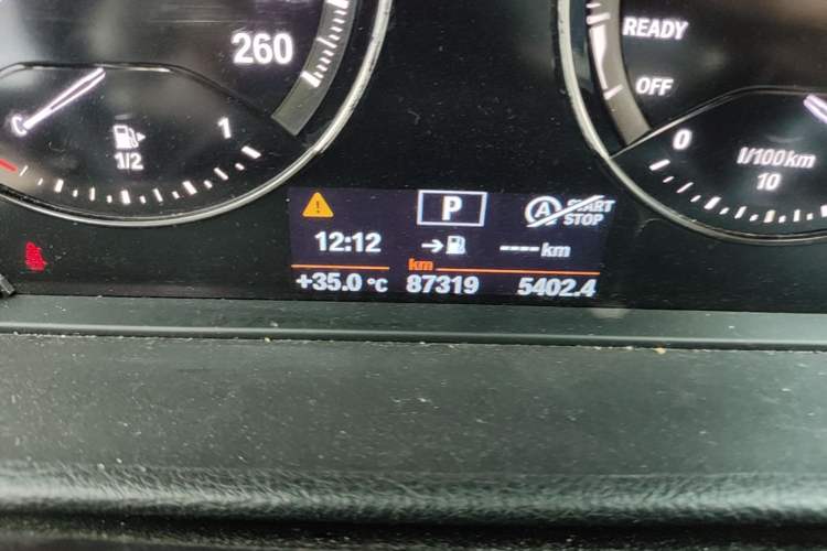 Used BMW 1 Series 2020 120i M Sport Package Odometer Close Up