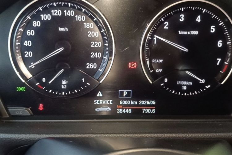 Used BMW 1 Series 2020 120i M Sport Package Odometer Close Up
