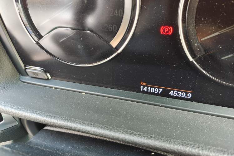 Used BMW 1 Series 2020 120i M Sport Package Odometer Close Up