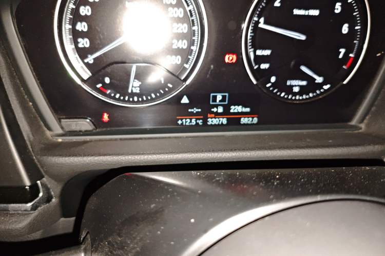 Used BMW 1 Series 2020 120i M Sport Package Odometer Close Up