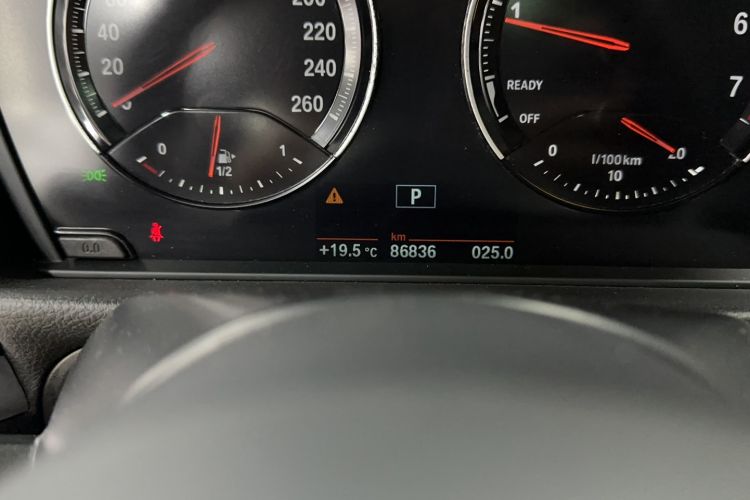 Used BMW 1 Series 2020 120i M Sport Package Odometer Close Up