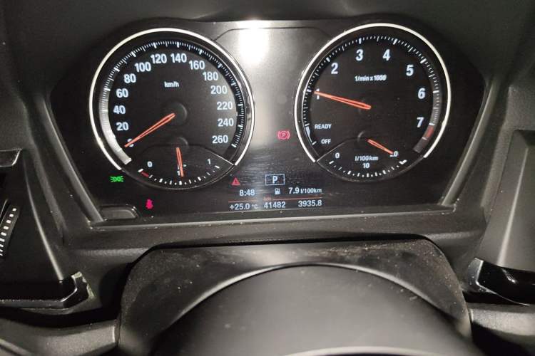 Used BMW 1 Series 2020 120i M Sport Package Odometer Close Up
