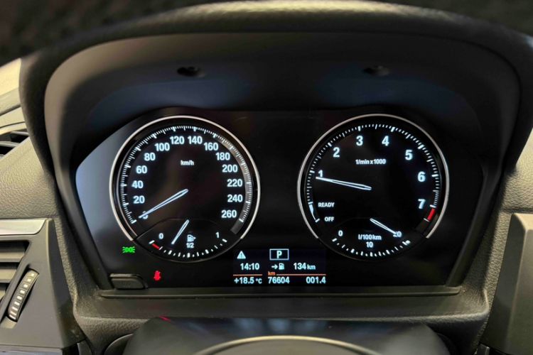 Used BMW 1 Series 2020 120i M Sport Package Odometer Close Up