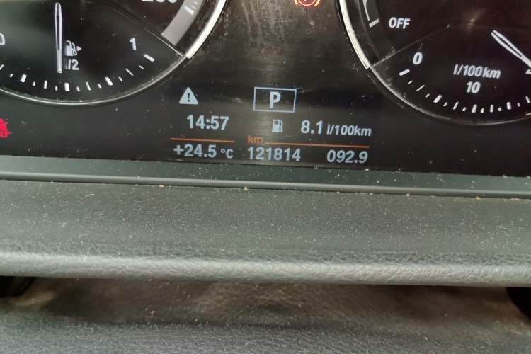Used BMW 1 Series 2020 120i M Sport Package Odometer Close Up