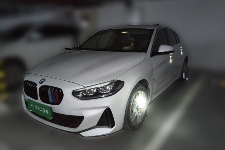 Used BMW 1 Series 2020 120i M Sport Package Guazi used car, China used car export, Used car for sale, Used BMW cars, Cheapest cars for sale