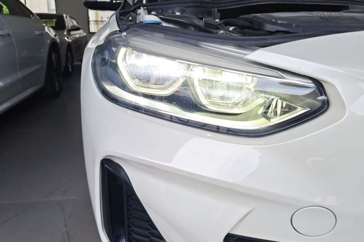 Used BMW 1 Series 2020 125i Leading Model M Sport Package Right Front Headlight